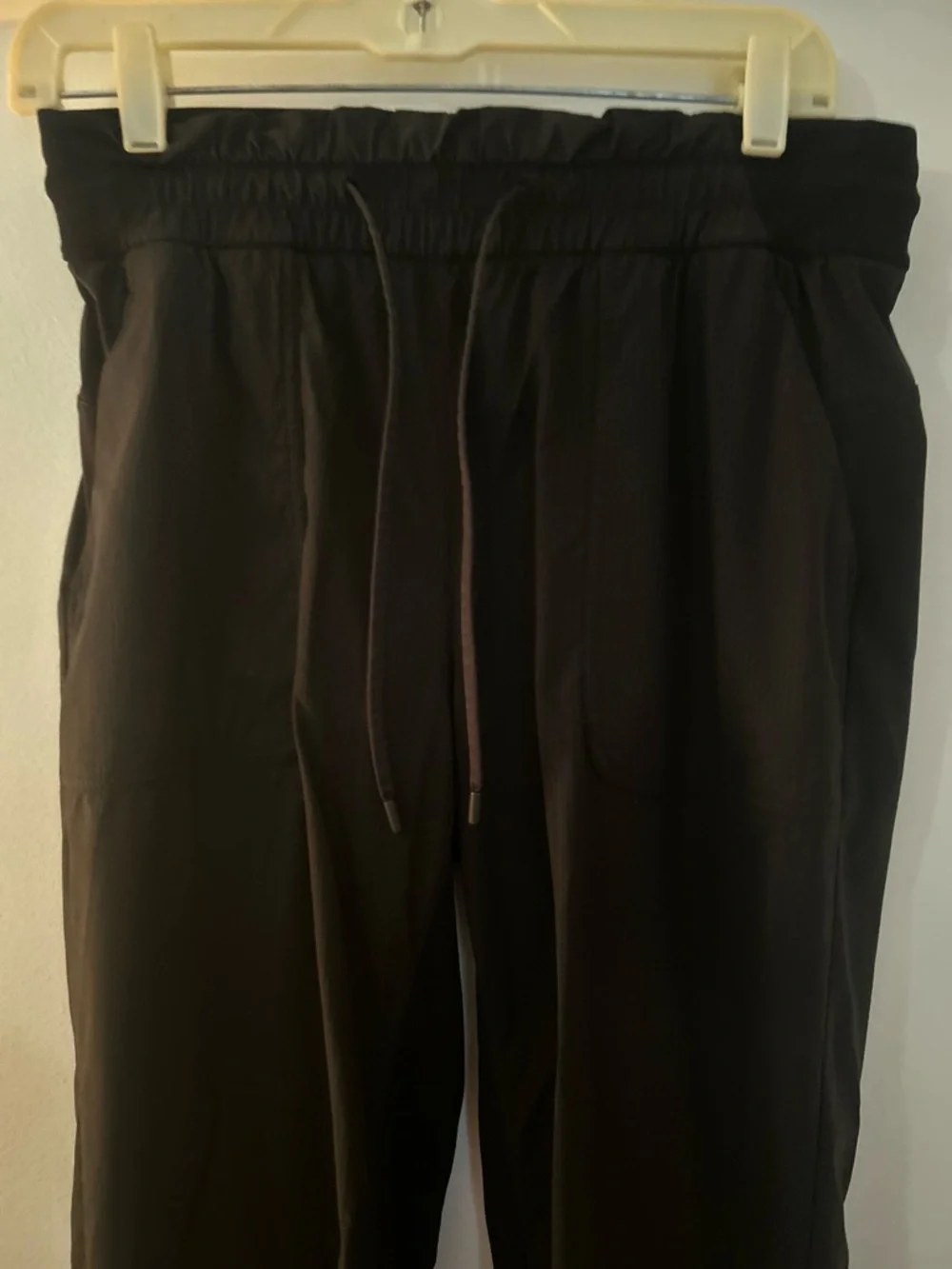 lululemon athletica Black Elastic Waist Joggers Size 8 Adjustable Ankles - Picture 4 of 12